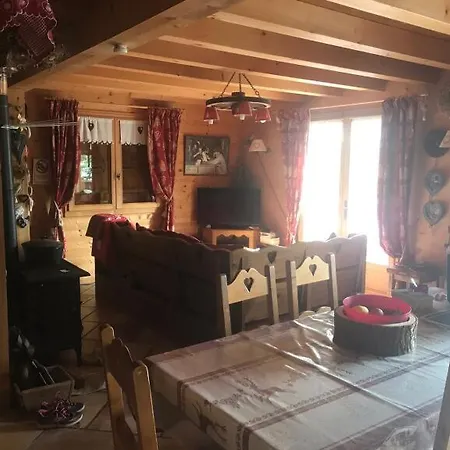 Crostet Du Poele Hauteluce